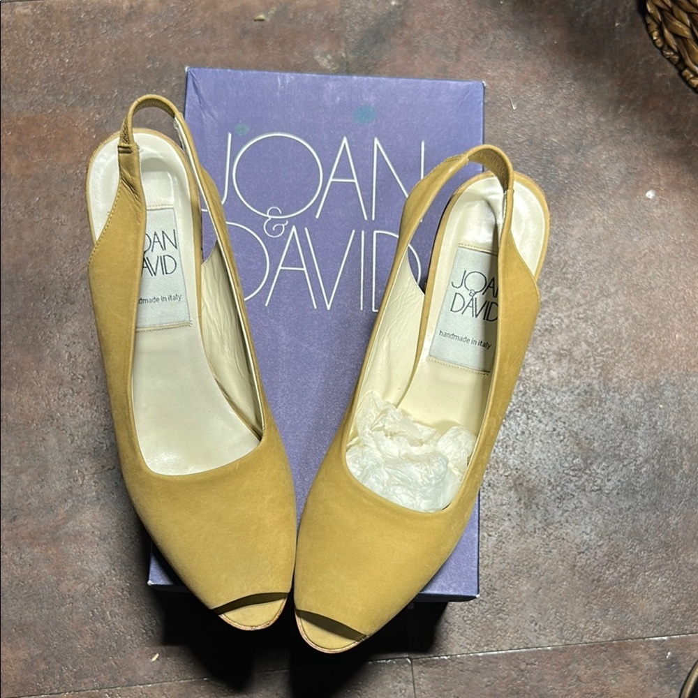 Joan & David Women's Tan Slingback Shoes